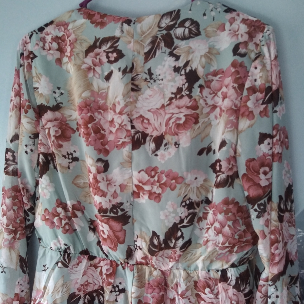 Top - Picture 3 of 6